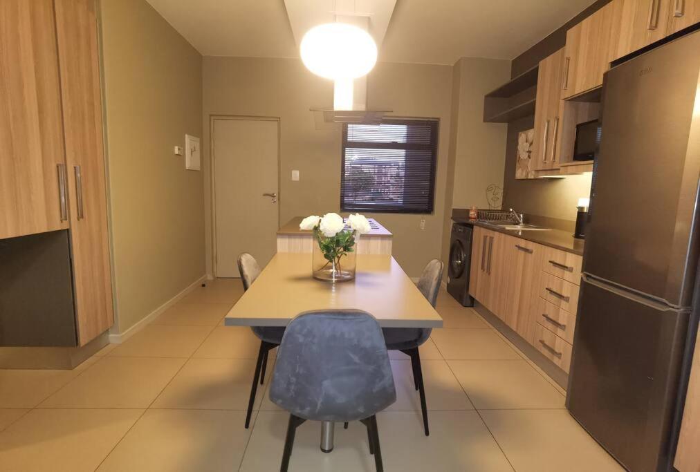 Sandton Central Apartment