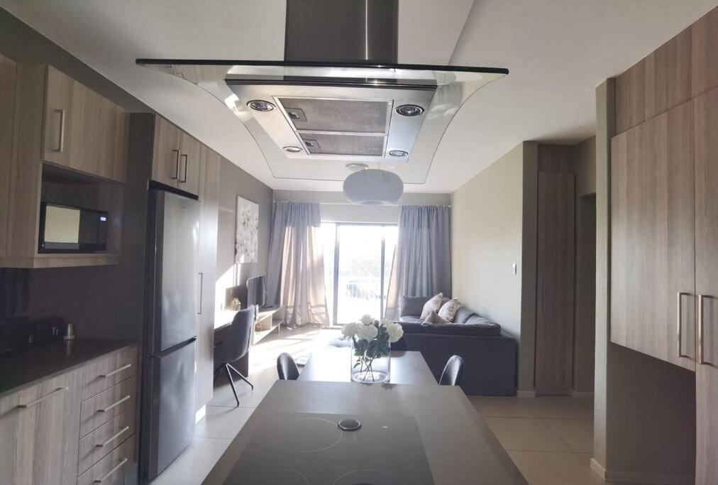 Sandton Central Apartment