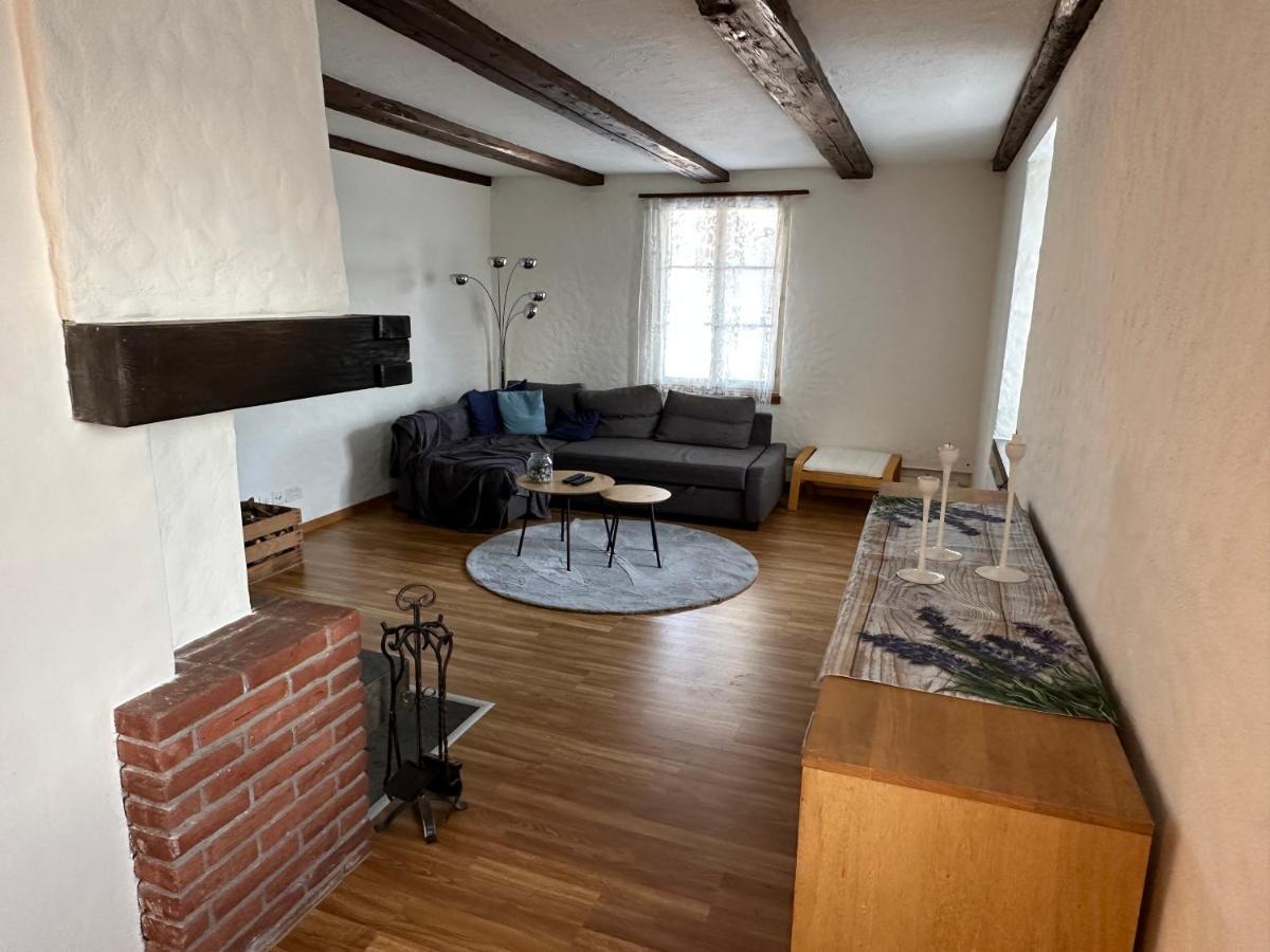 charmante 3,5 Zimmer Wohnung in Bauernhaus