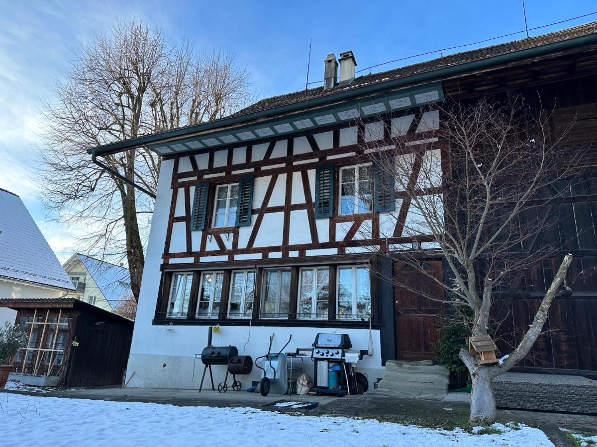 charmante 3,5 Zimmer Wohnung in Bauernhaus