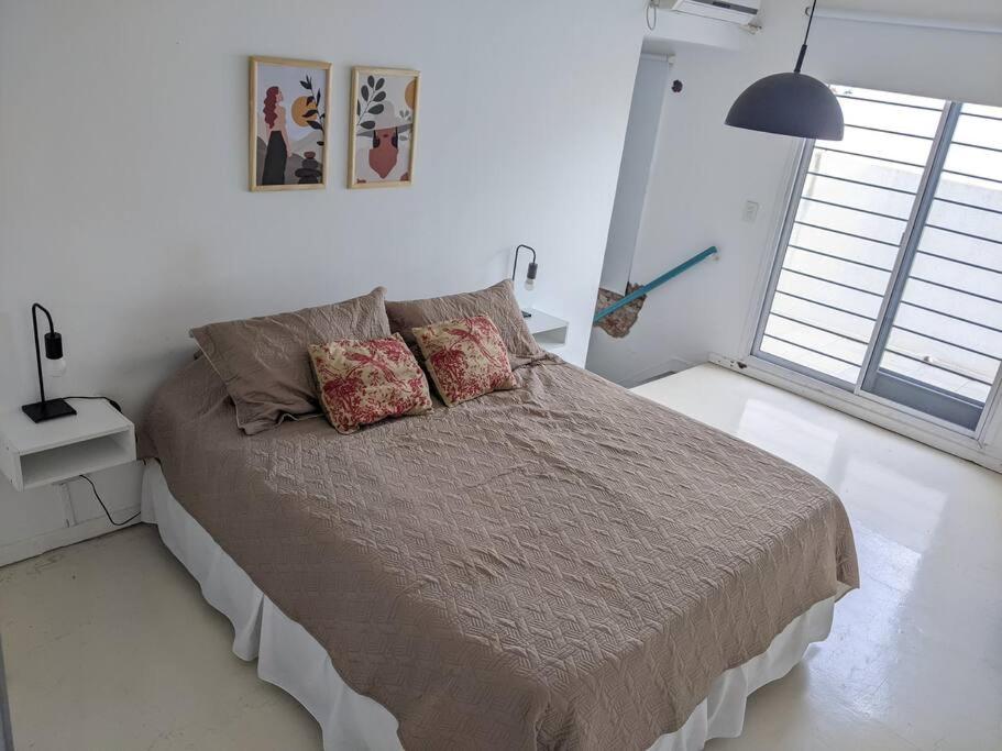 Hermoso departamento dos pisos bajo de San Isidro