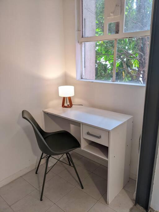 Hermoso departamento dos pisos bajo de San Isidro