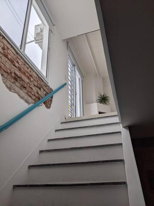 Hermoso departamento dos pisos bajo de San Isidro