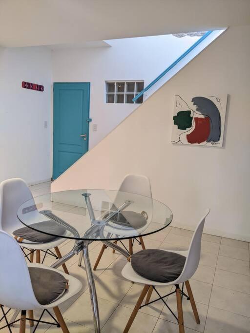 Hermoso departamento dos pisos bajo de San Isidro