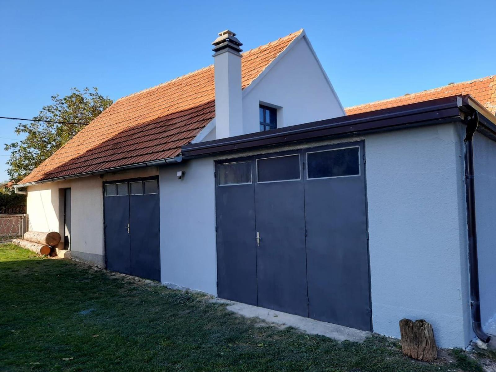 Ivković Residence