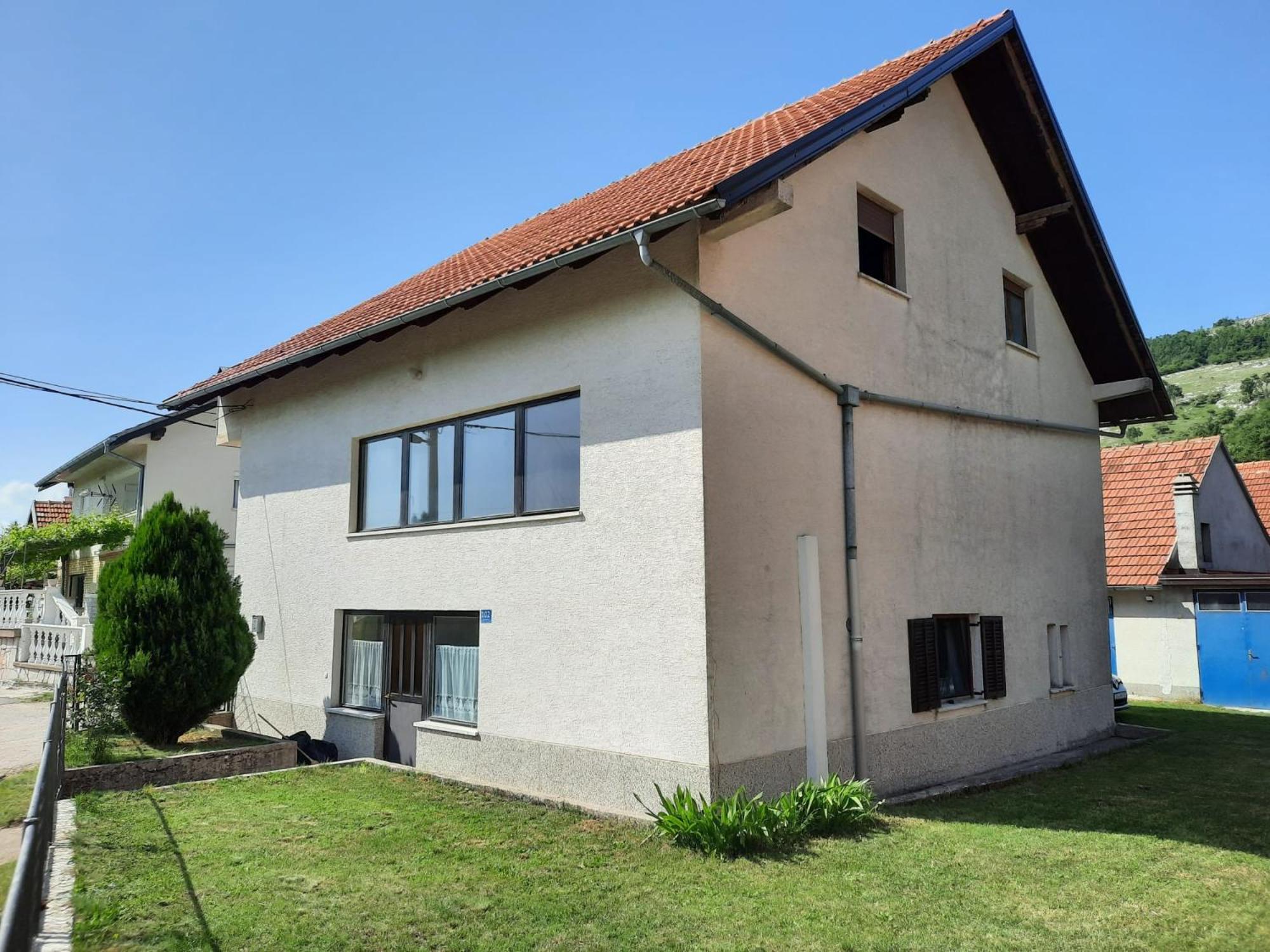 Ivković Residence