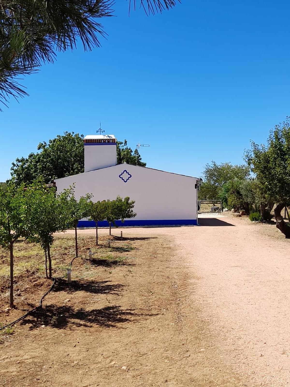 Monte do Ribeiro Baço - Monsaraz view 2