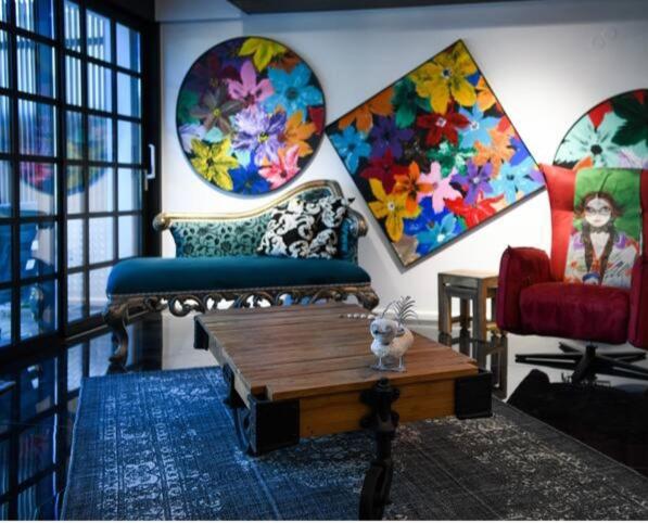Art BeachFront Villa