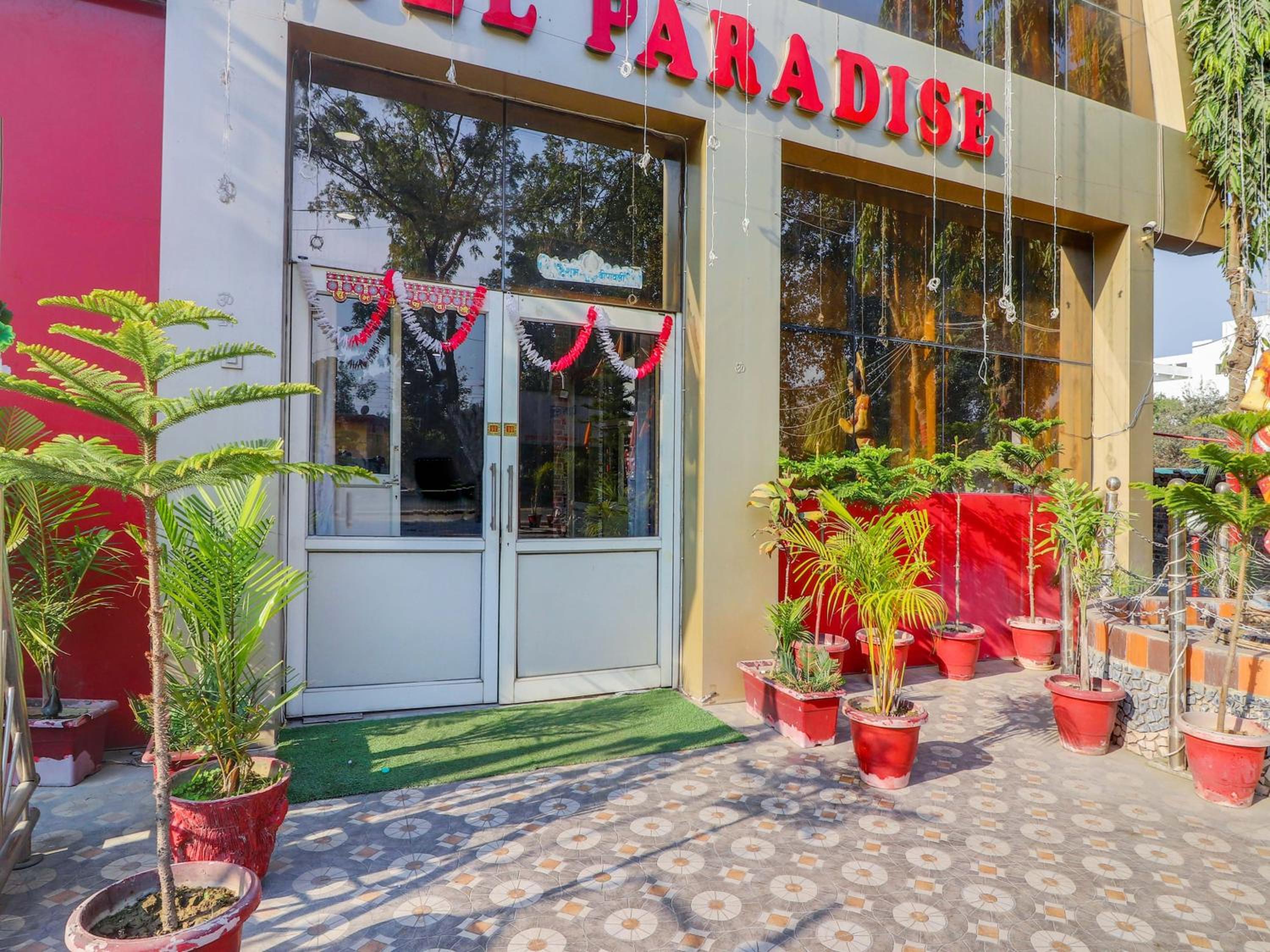 Collection O Paradise And Restaurant view 3