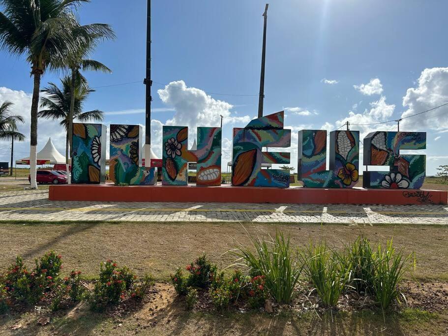 Casa de praia pé na areia: nos braços da natureza.