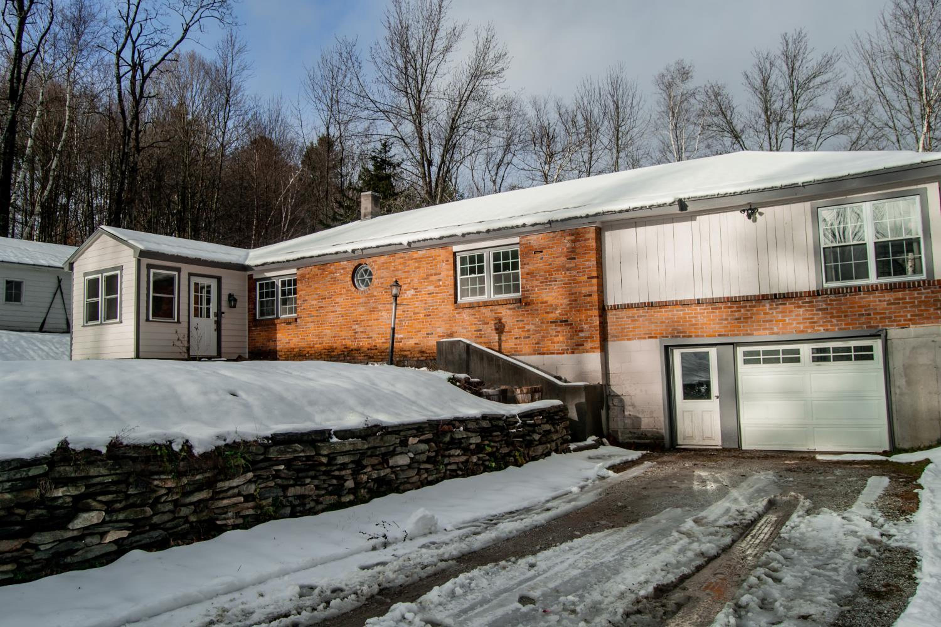 Birch House: Cozy Cabin 5 min from Okemo