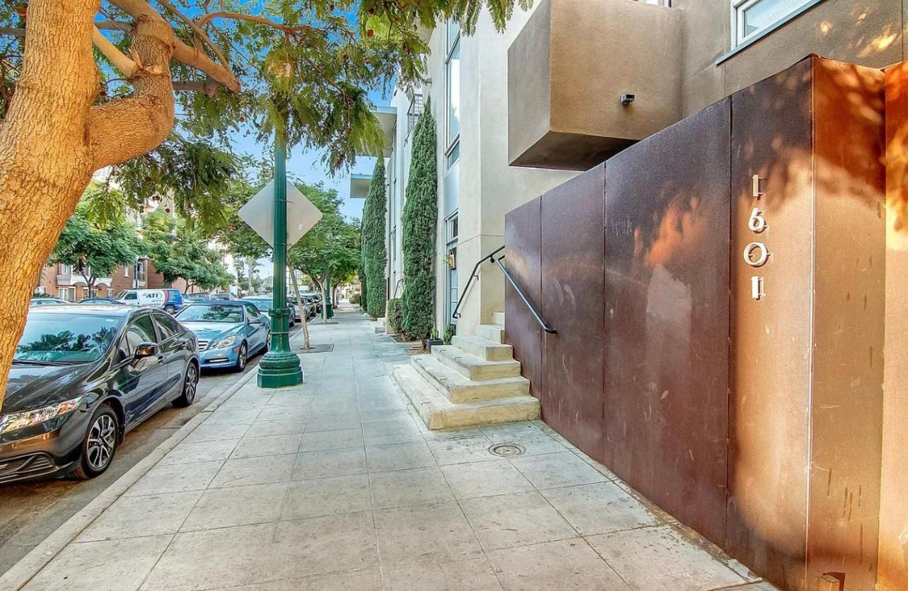 Beautiful 2-Bedroom Apartment in the Heart of Little Italy view 2