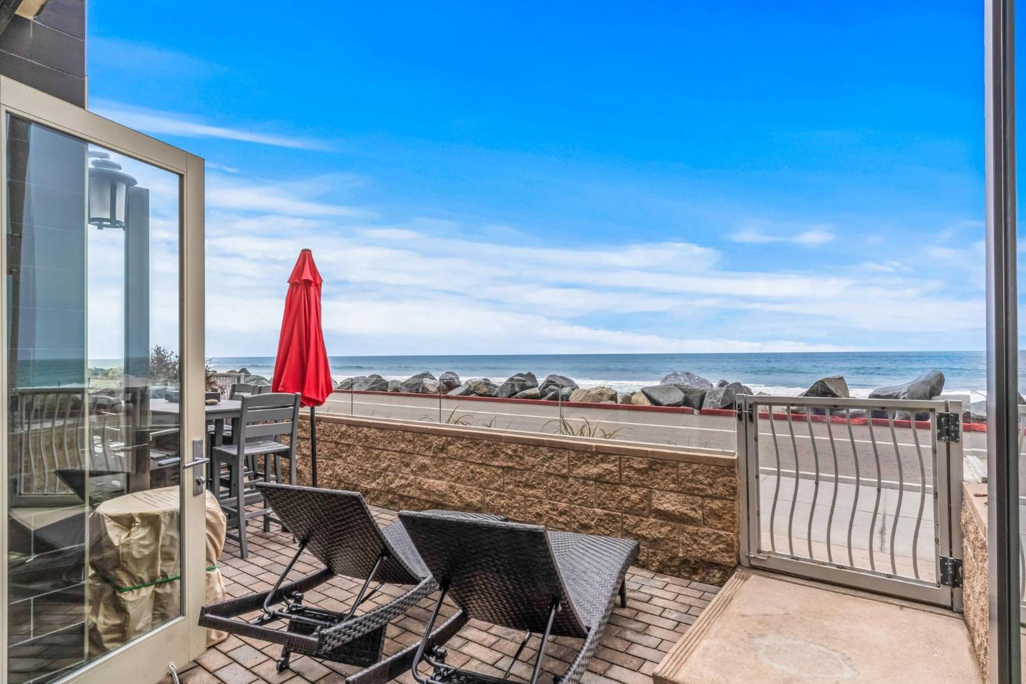 Oceanside Escape 700S-102