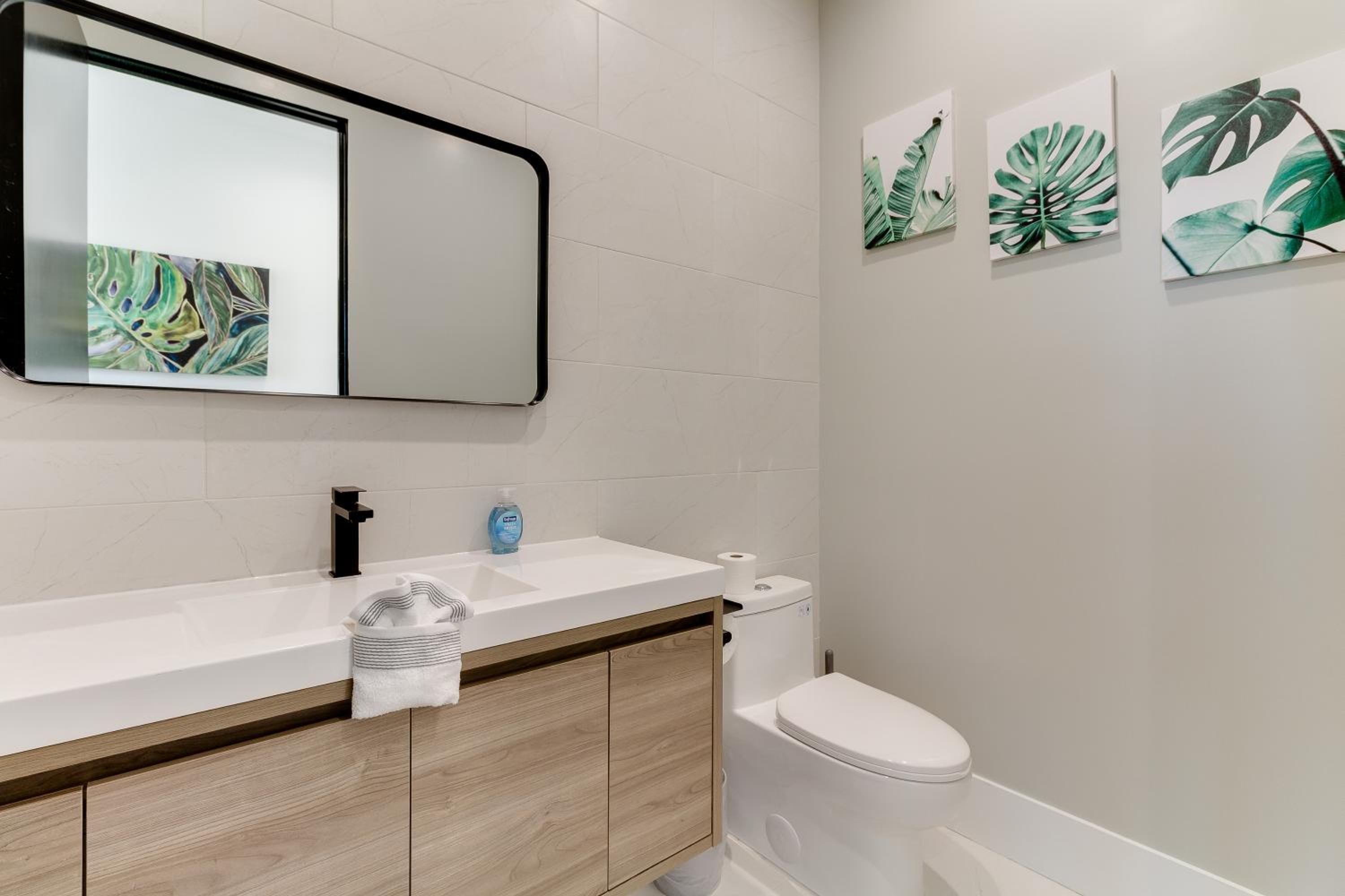 Brand New Modern 9 Bedroom Compound in Pickfair Village