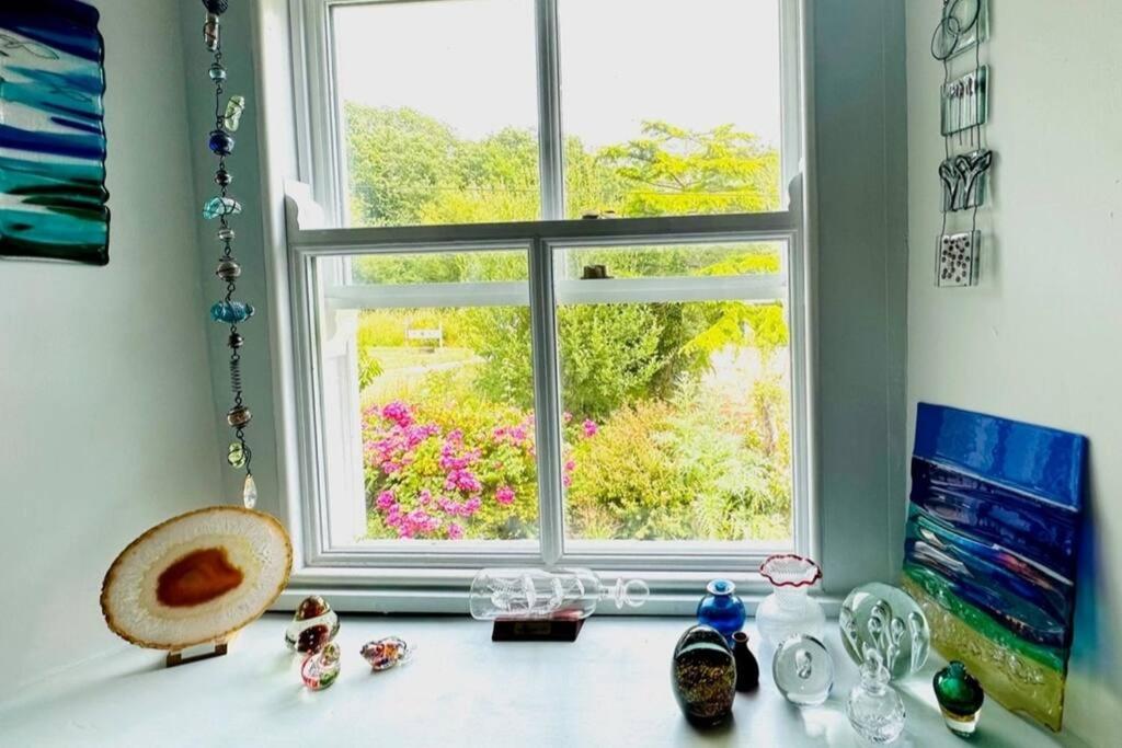 Exceptional retreat near Cornwall Coast