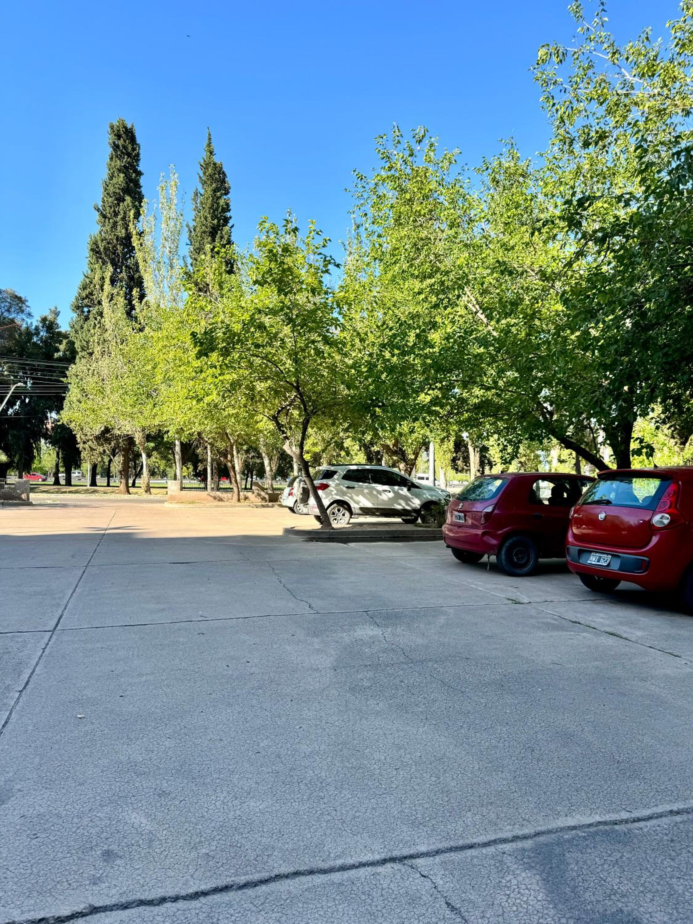 Departamento frente al Shopping ,B 8