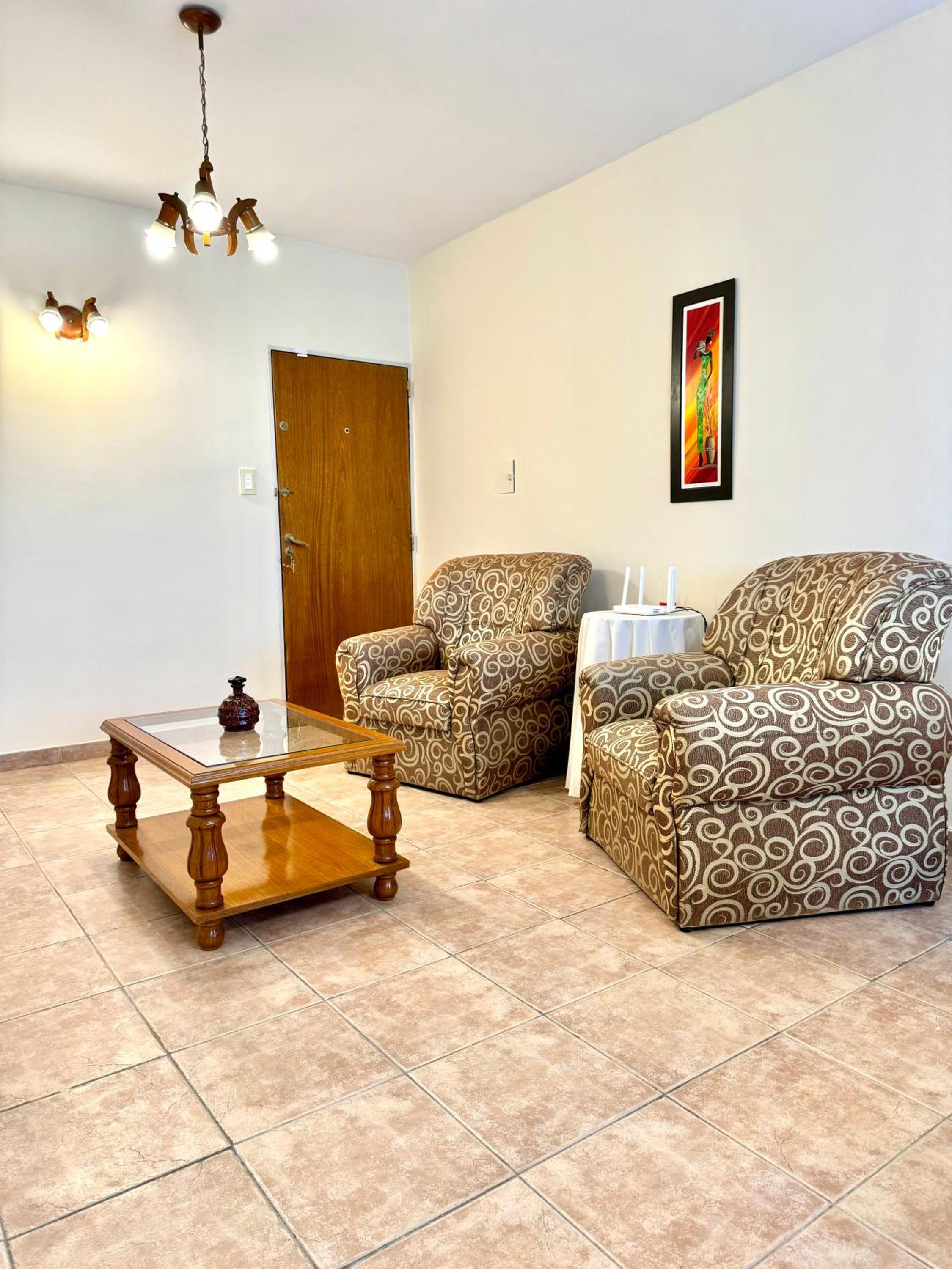 Departamento frente al Shopping ,B 8