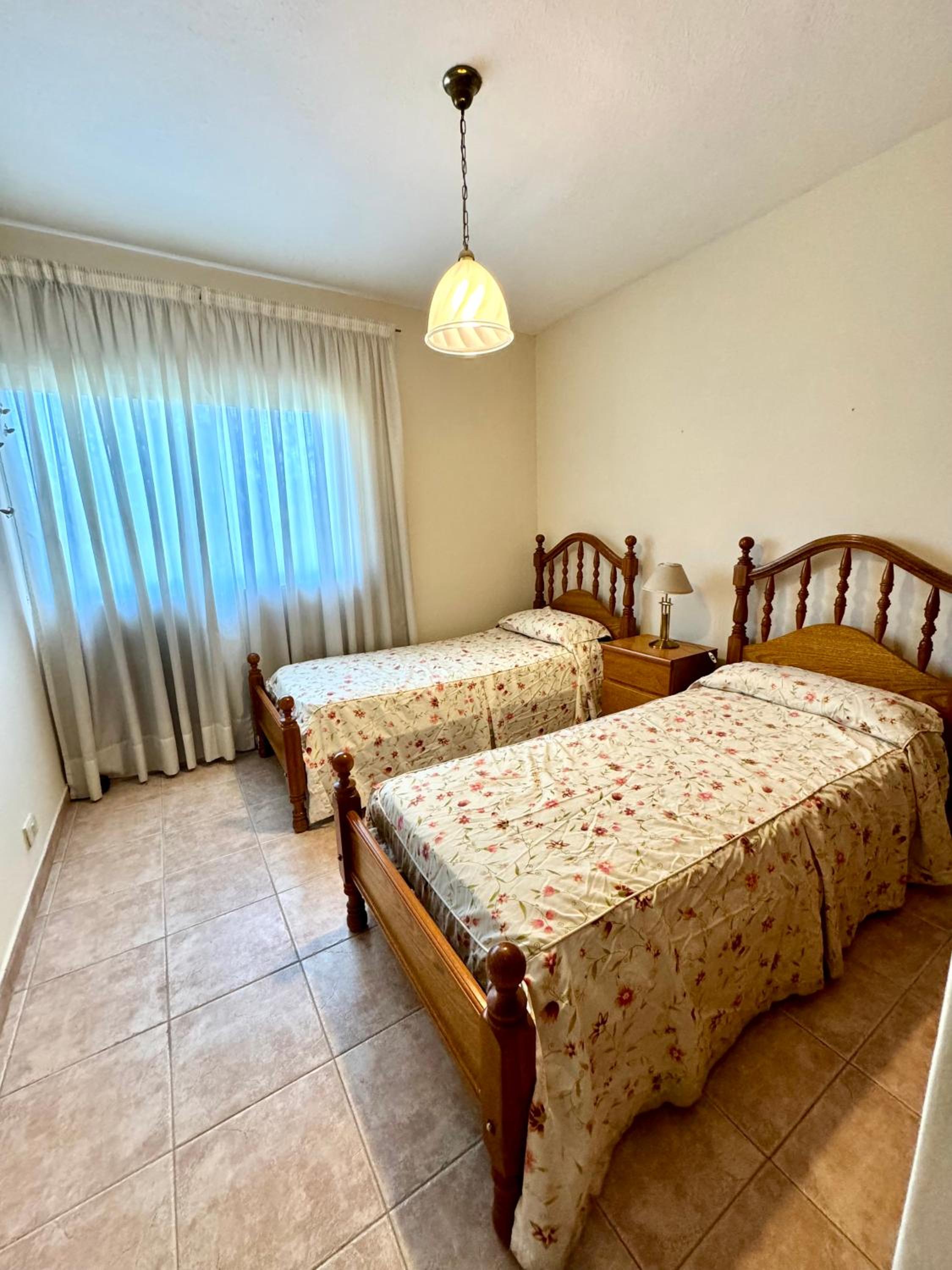 Departamento frente al Shopping ,B 8