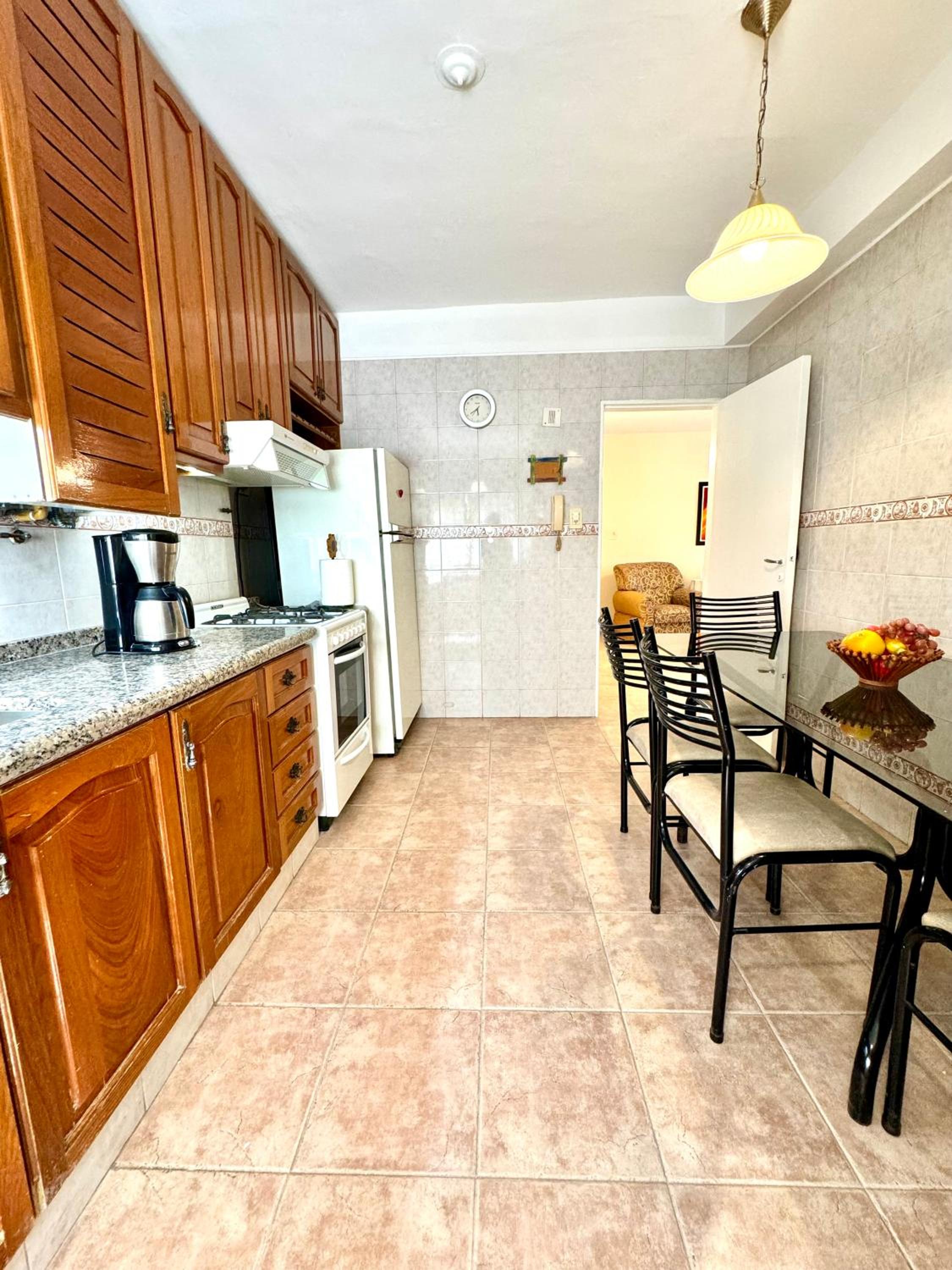 Departamento frente al Shopping ,B 8