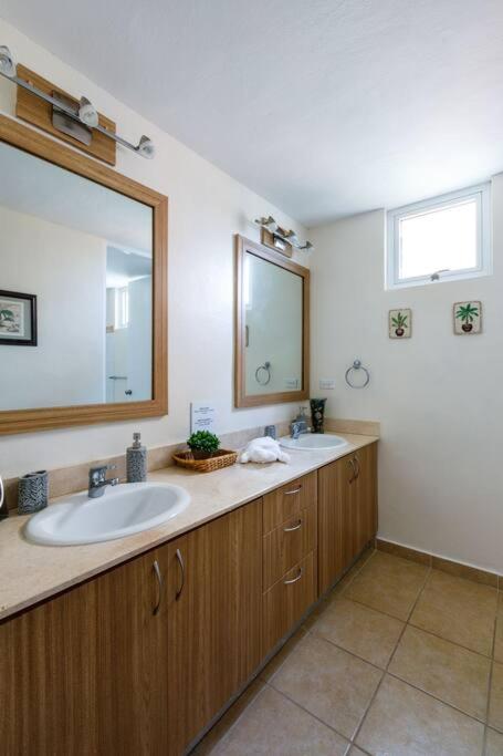 Adjust Your Latitude - Amazing Sea & Marina Views view 3