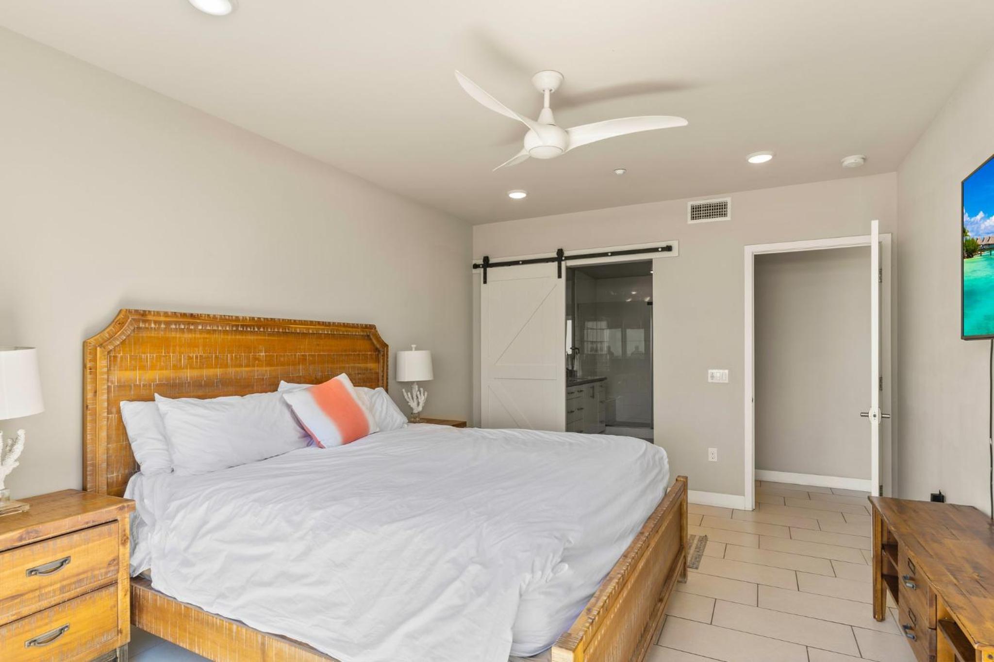 Oceanside Oasis 700S-103