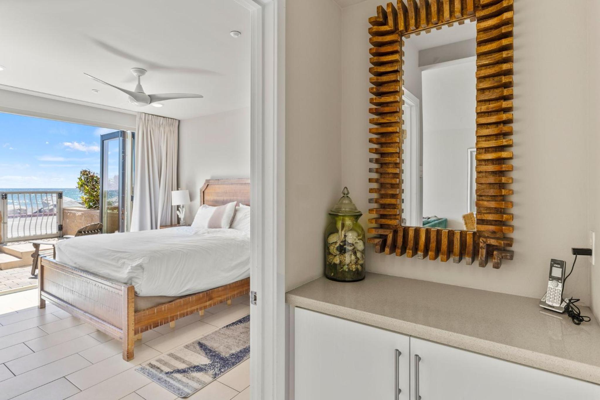 Oceanside Oasis 700S-103