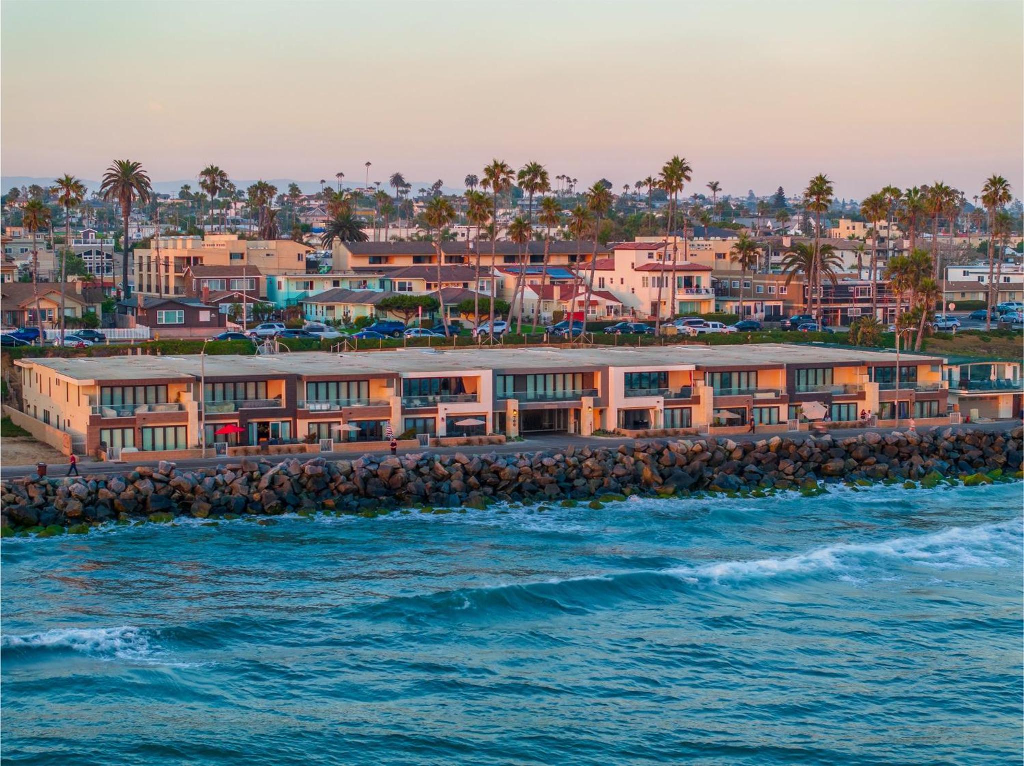 Oceanside Oasis 700S-103
