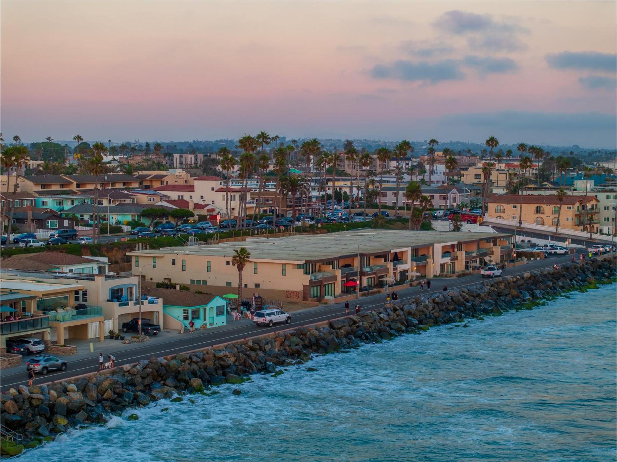 Oceanside Oasis 700S-103