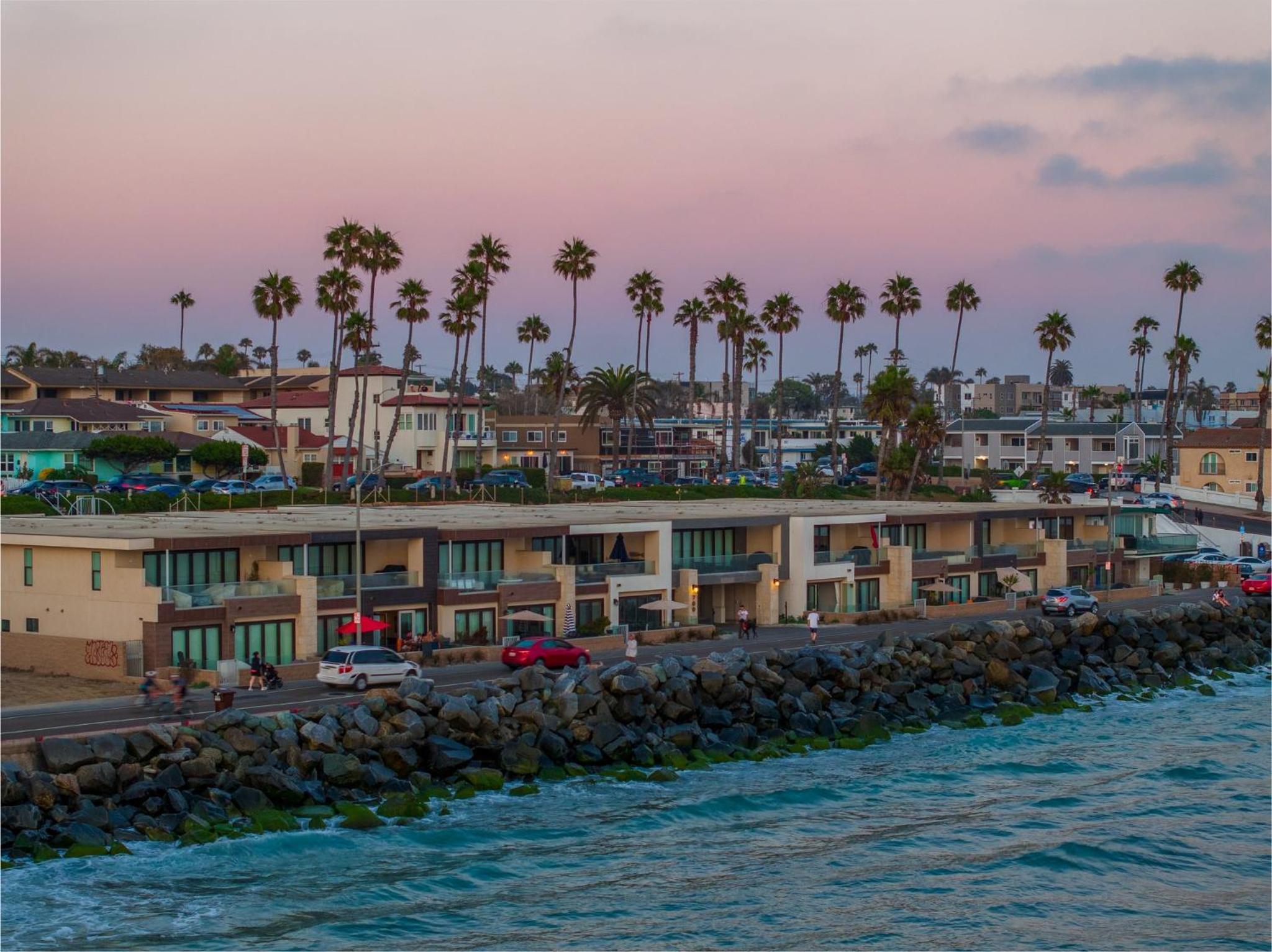 Oceanside Oasis 700S-103