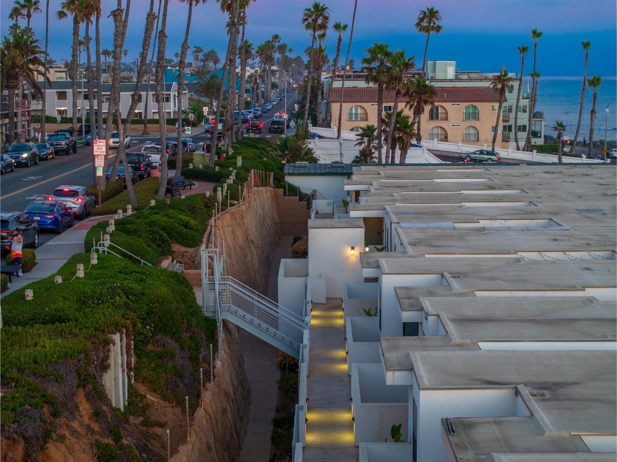 Oceanside Oasis 700S-103