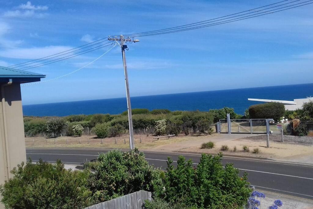 Ocean View Oasis, meters to beach & view divine!