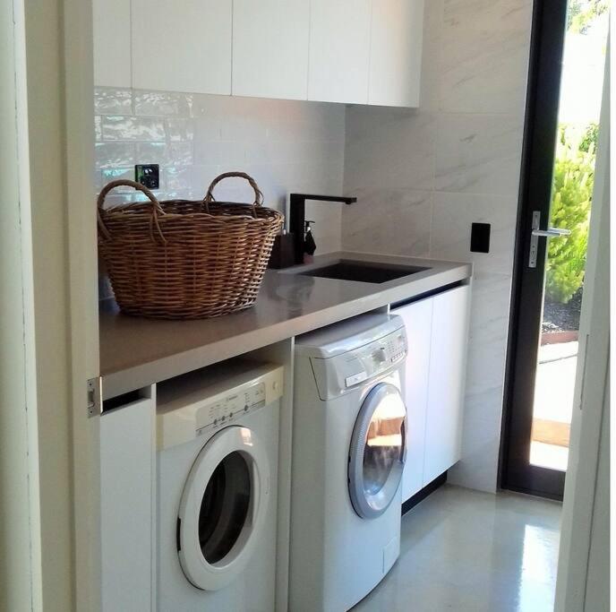 Ocean View Oasis, meters to beach & view divine!