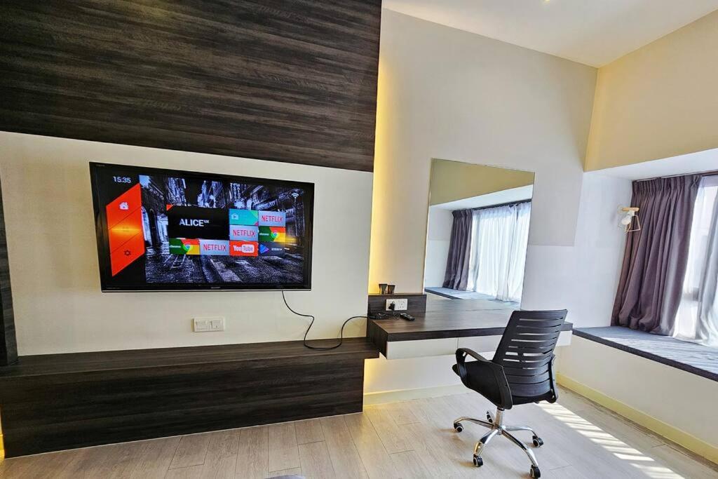 Cozy• Minimalist•TvBox•PrivateBathTub•ImperioResidence photo 7