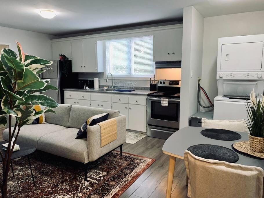 Charming 2-BDRM Apt #4 with Balcony