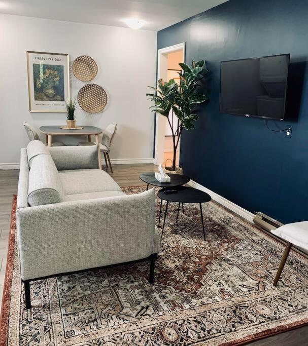 Charming 2-BDRM Apt #4 with Balcony