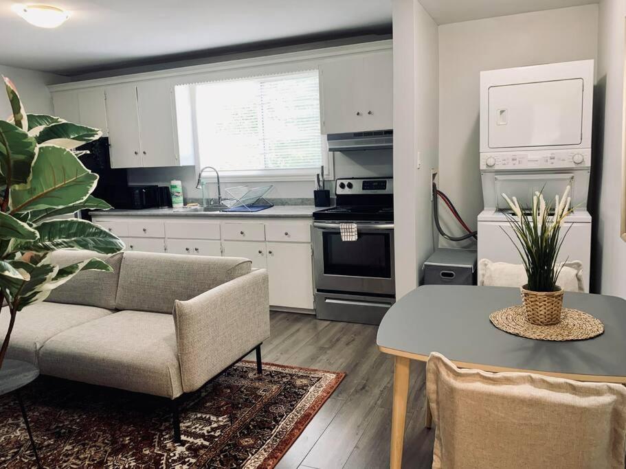 Charming 2-BDRM Apt #4 with Balcony