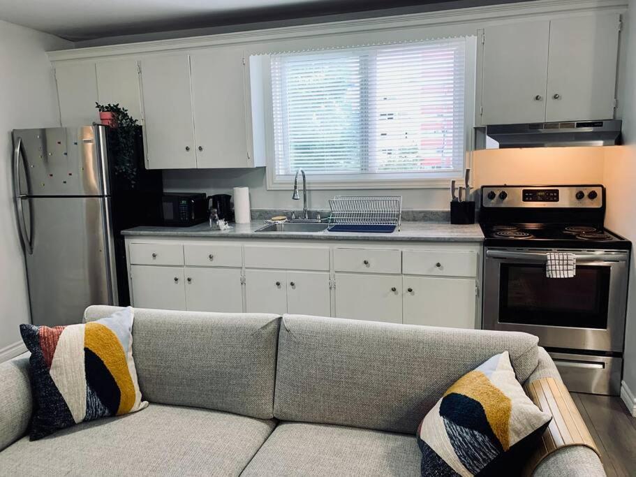 Charming 2-BDRM Apt #4 with Balcony