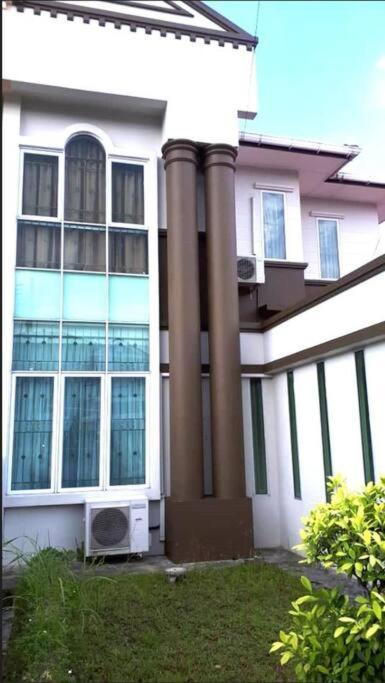 Kuching Spacious 2Storey Semi-D photo 6