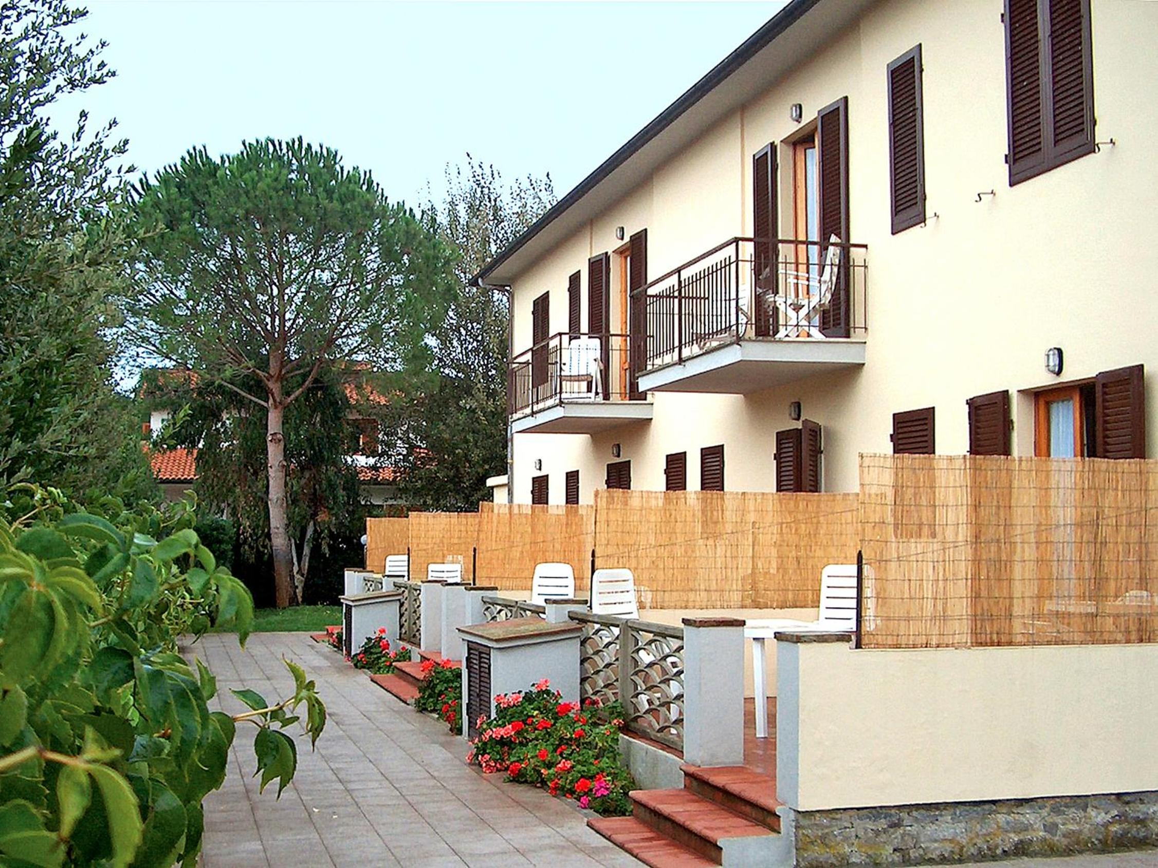 L' Oleandro view 2