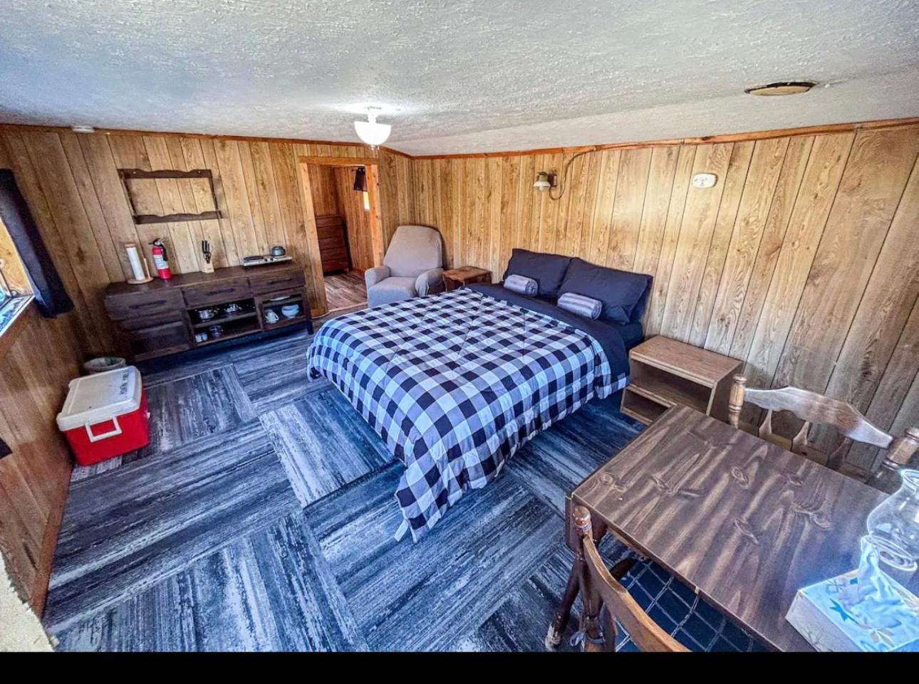 Mountain made retreat - Whole retreat