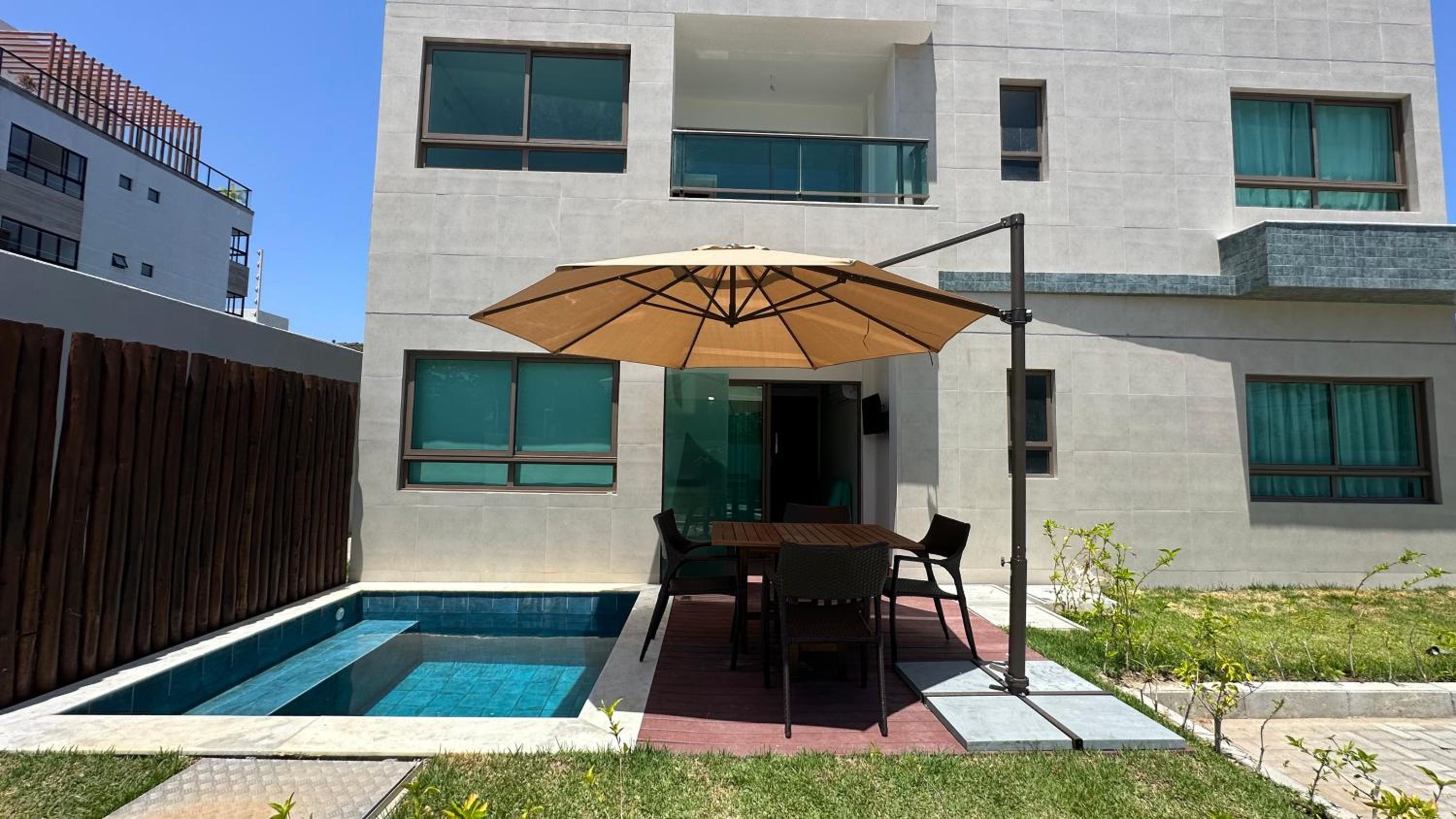 Porto Malé 06 - Flat com localização privilegiada e Piscina Privativa AlugueCasaPraia