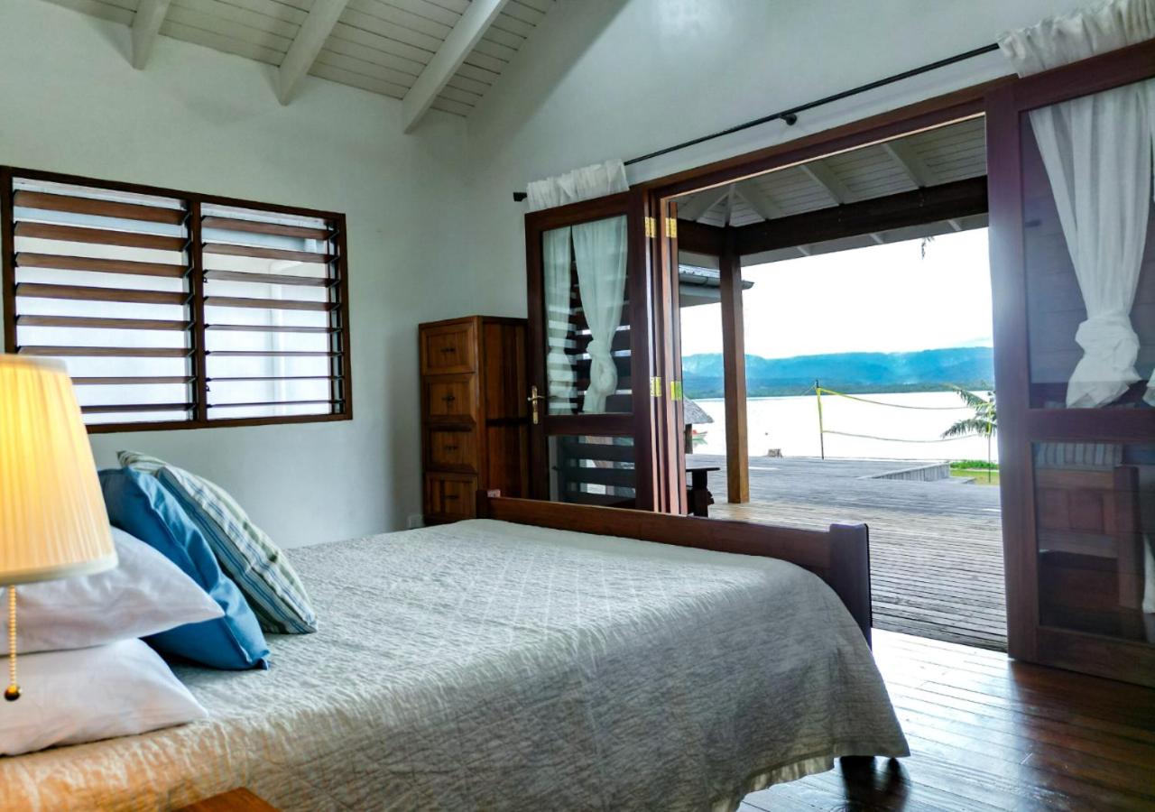 Emotu Bay Lodge view 2