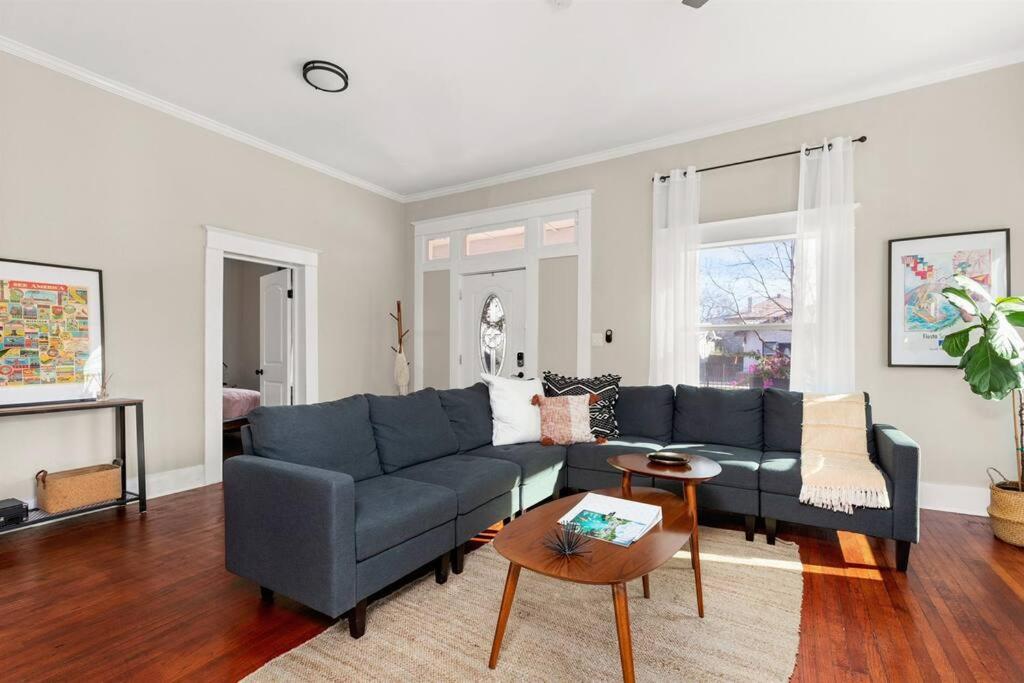 Reduced! Pearl Townhomes Combined. Sleeps 16 view 4