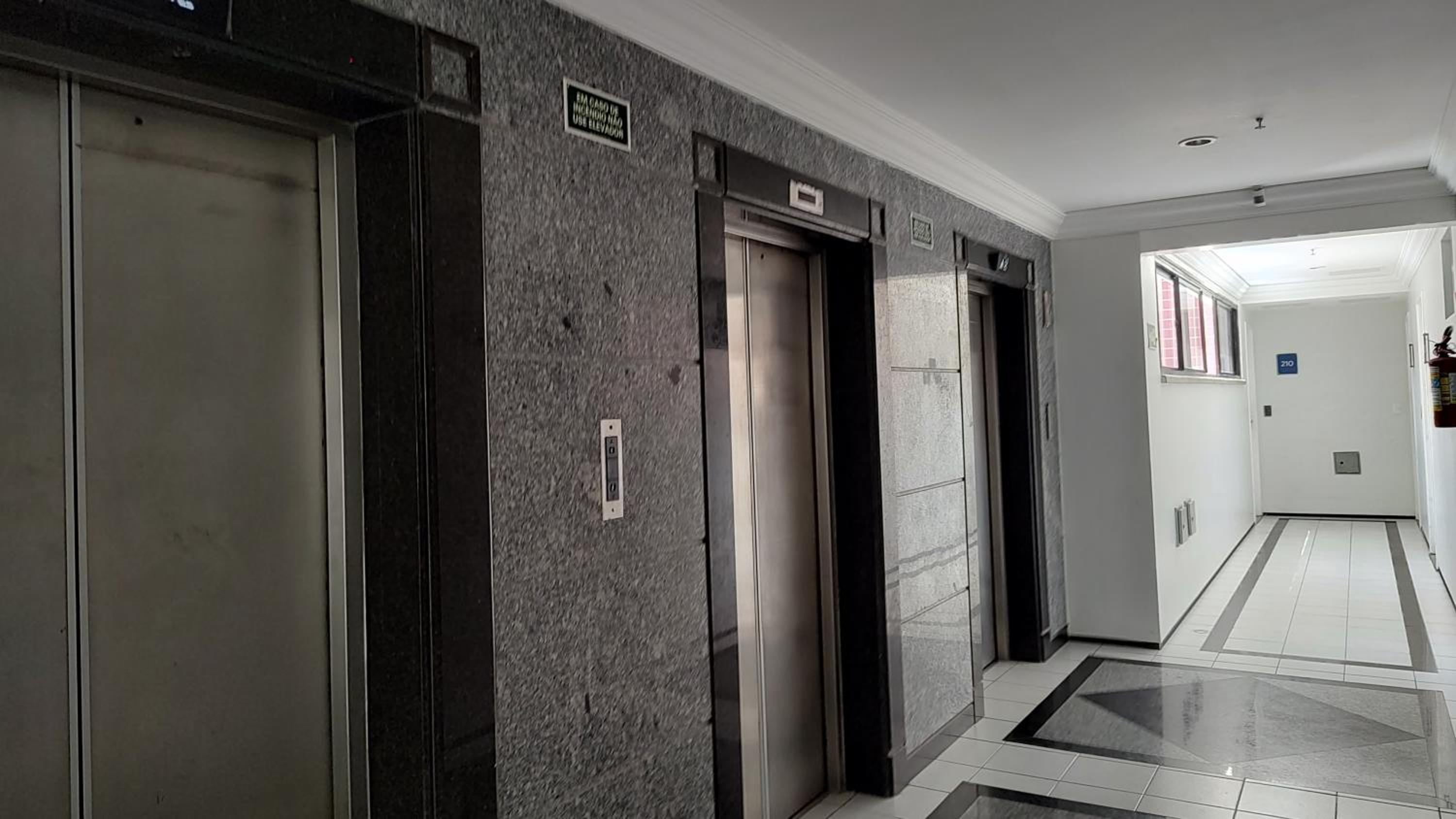 Lindo Flat Meireles 203 pertinho Beira Mar