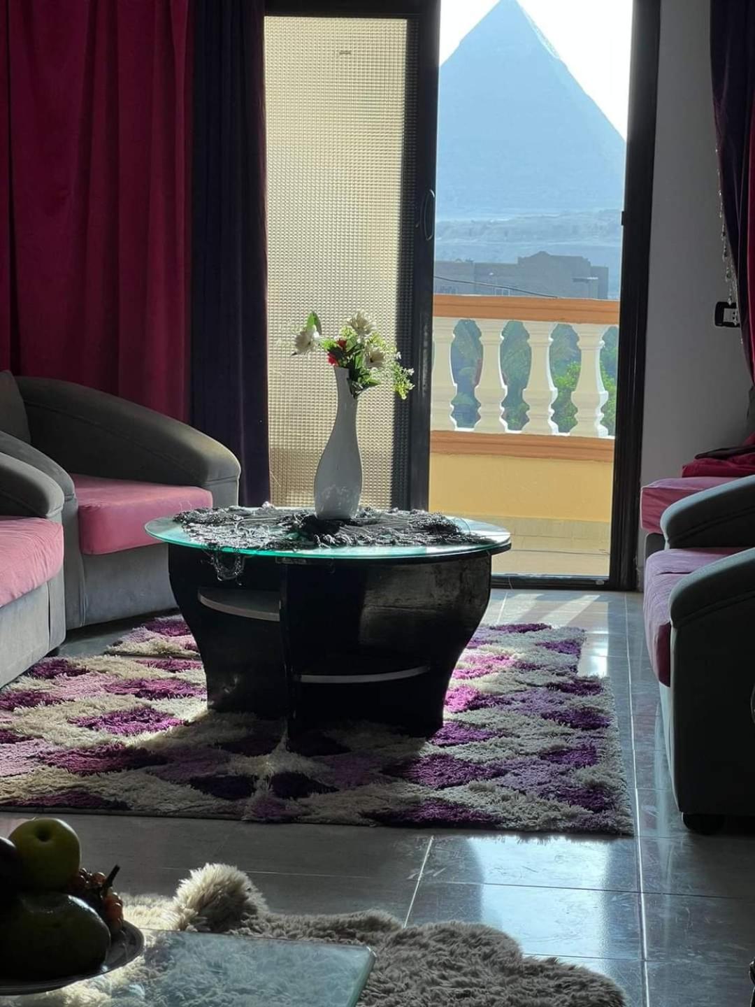 Giza pyramids view apartment