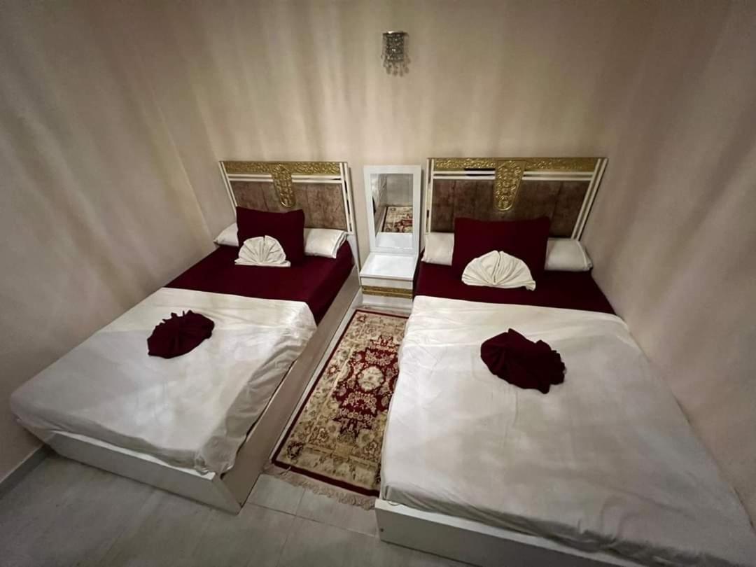 Giza pyramids view apartment
