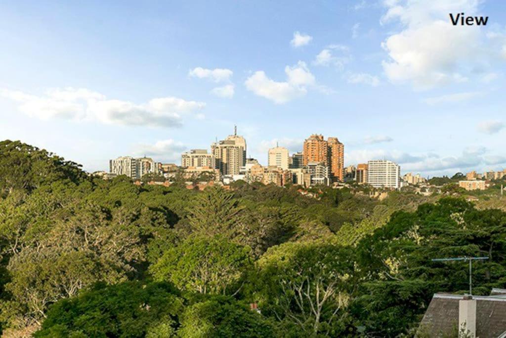 RAND3 - Cosy Apartment - Great Location, Easy CBD Access