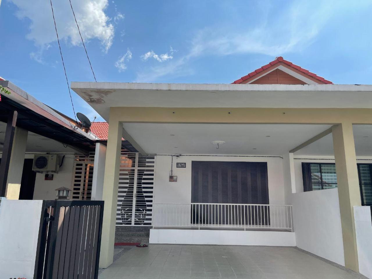 Thetamu Homestay مسلم Kepala Batas photo 7