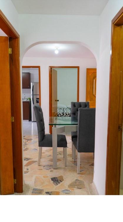 3 Bedroom, 2 bathroom Cabecera del LLano With Doorman