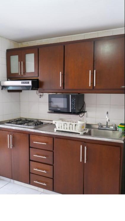 3 Bedroom, 2 bathroom Cabecera del LLano With Doorman
